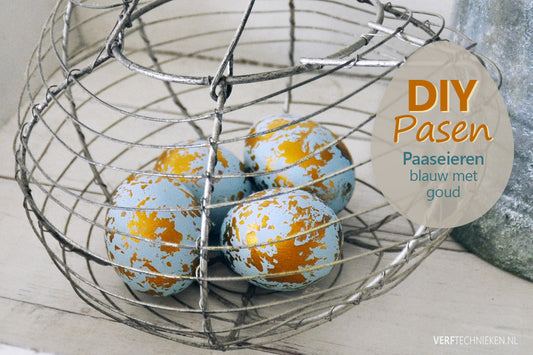 Paaseieren in mintblauw met goud