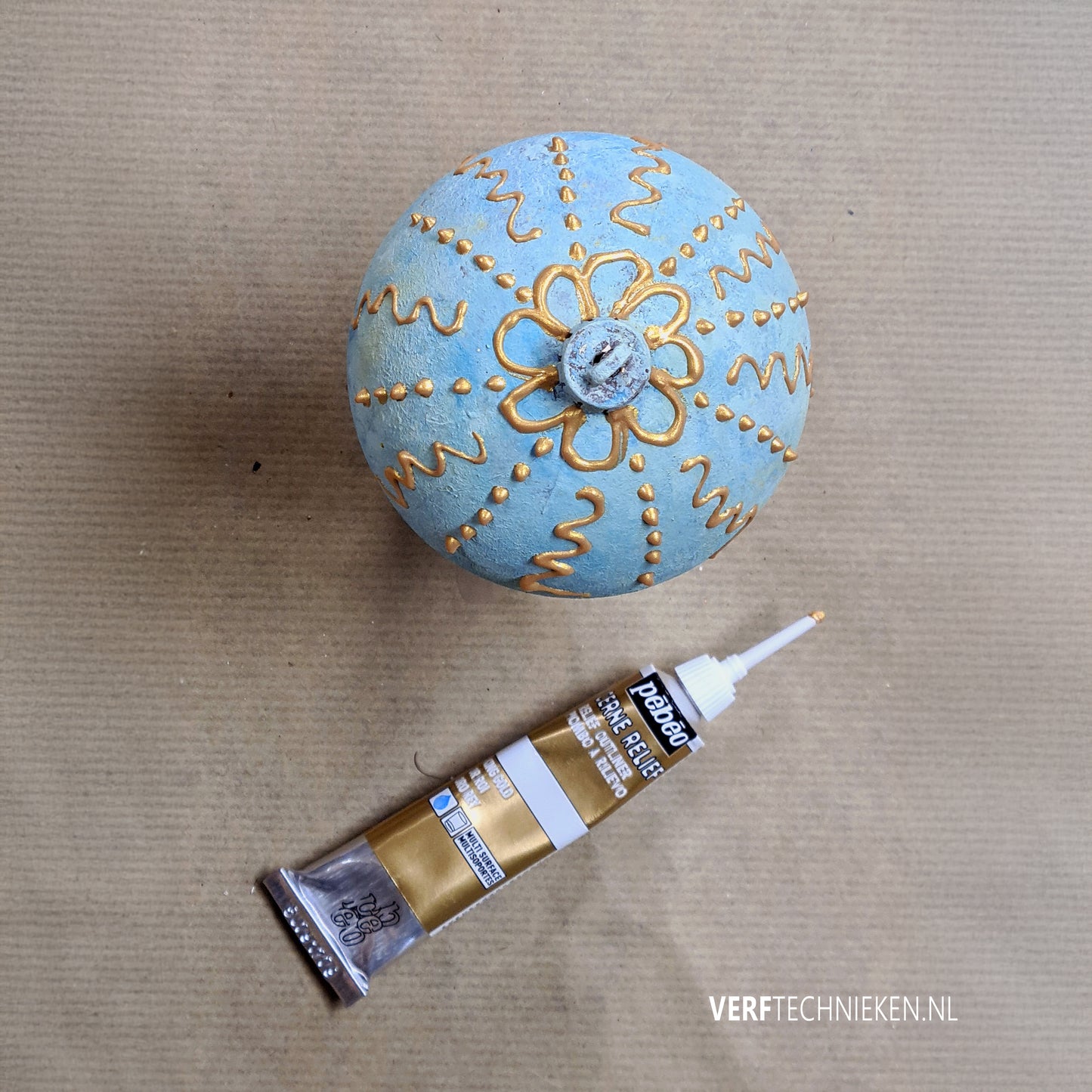 Contourpasta kerstbal