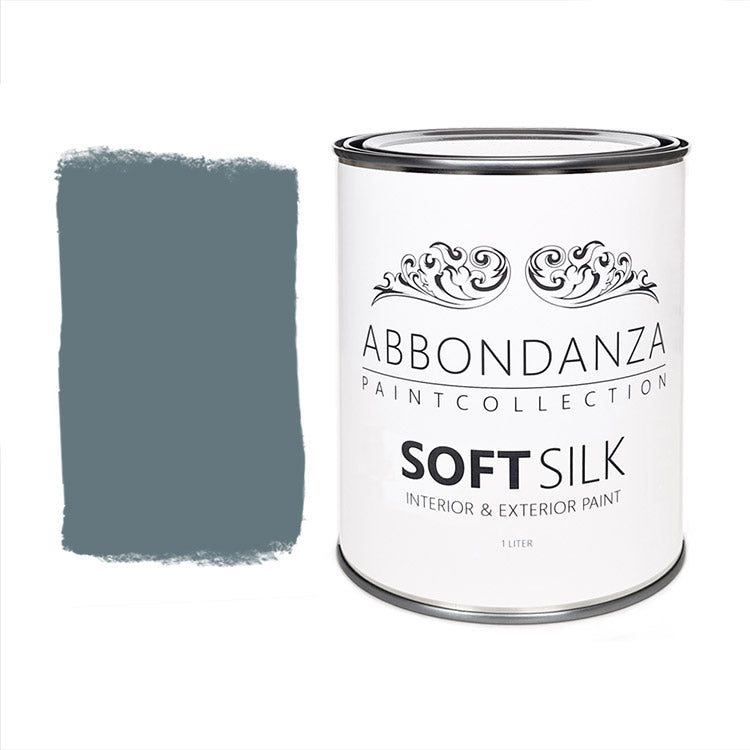 Lak Soft Silk Antique Blue een trendy stoere, warme vergrijsde blauwtint. Prachtig om te combineren met Denim (427)